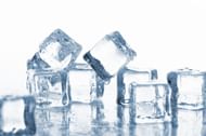 Chew ice chips or drink cold water. (Image via Freepik/Racool_studio)